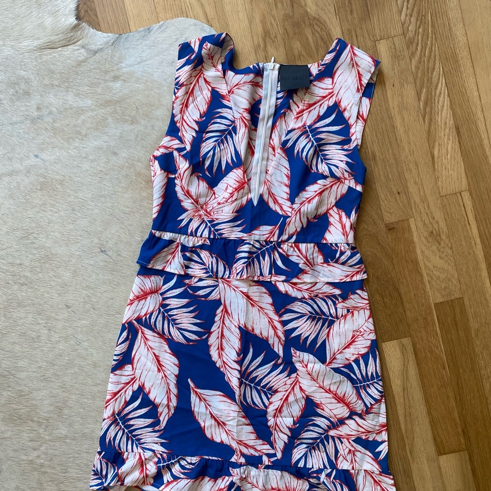 NIGHTWALKER Blue and Red Patterned Garment